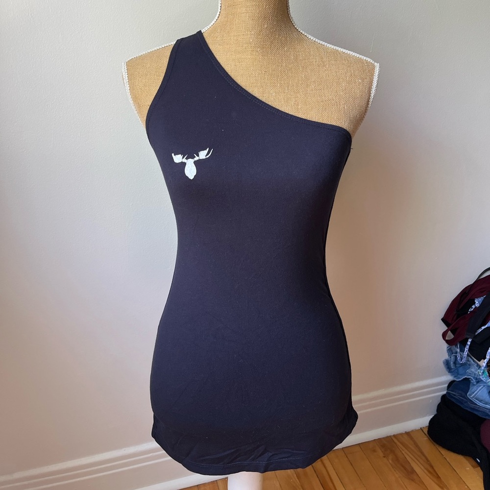 Canadian Cashmere one shoulder tank top
